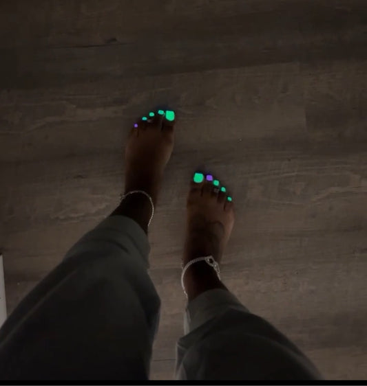 “GLOW In The Dark Toes”