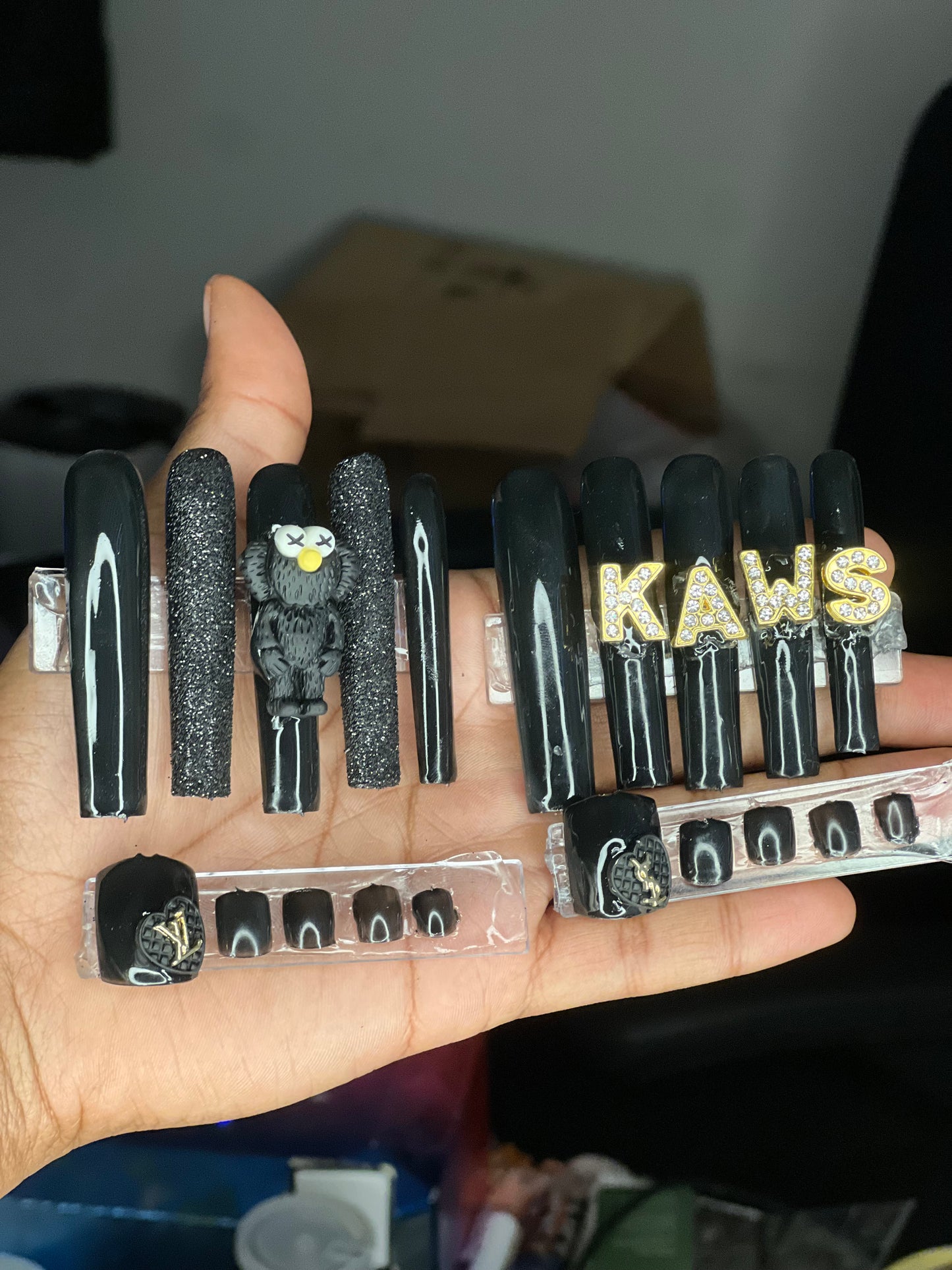 “BLACK KAWS SET”