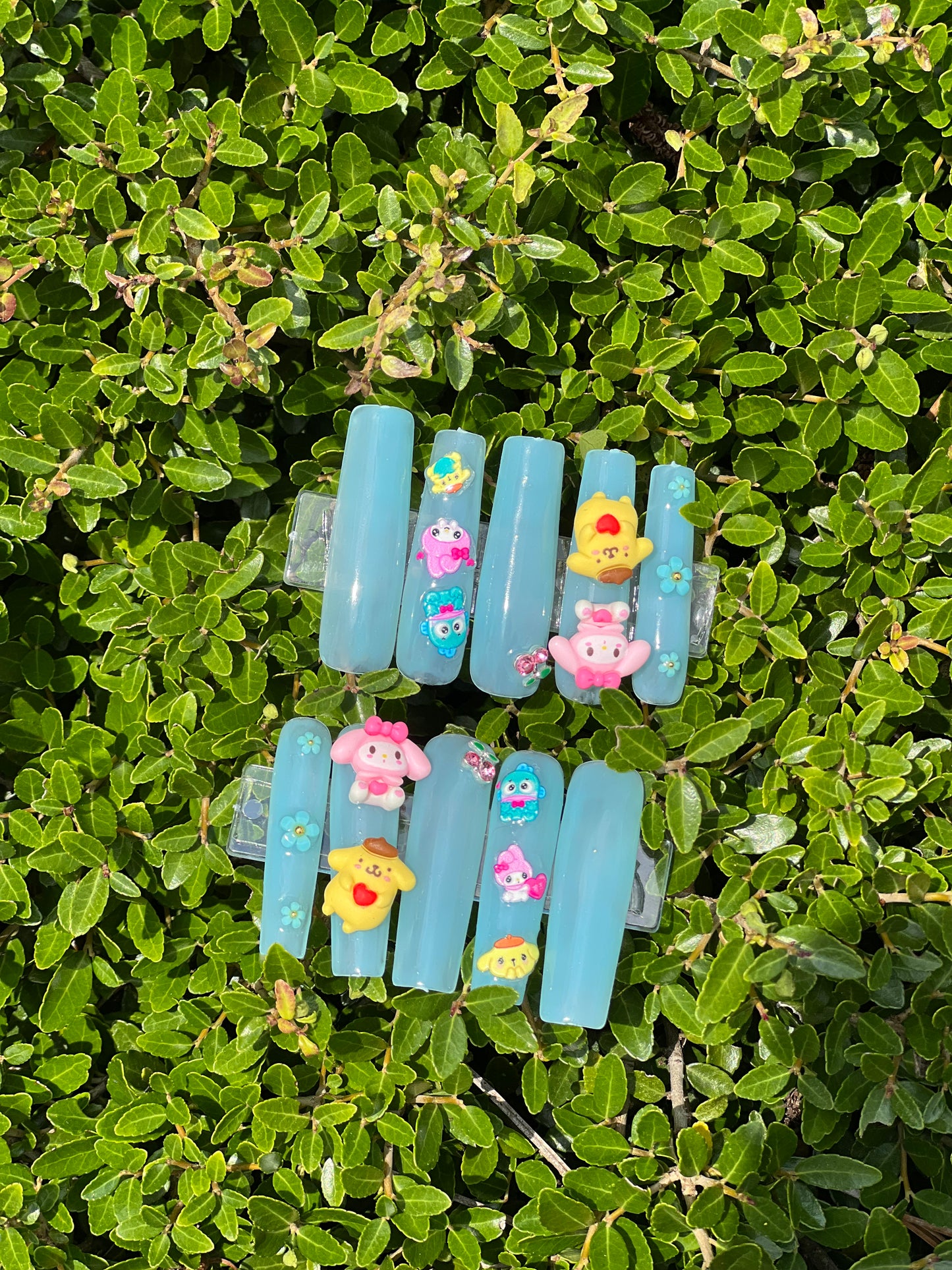 “SKY BLUE FUN NAILS”